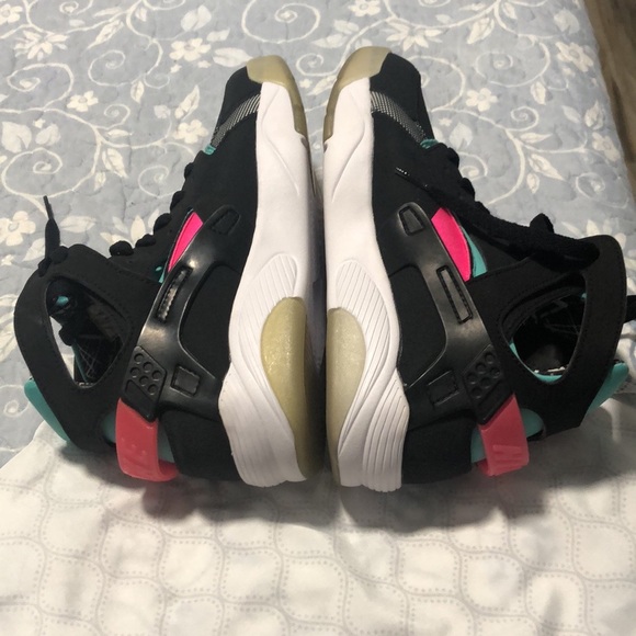 Nike Air Flight Huarache GS Retro Youth 705281-003 Sneakers 7 YBlack Pink Unisex - Picture 5 of 11